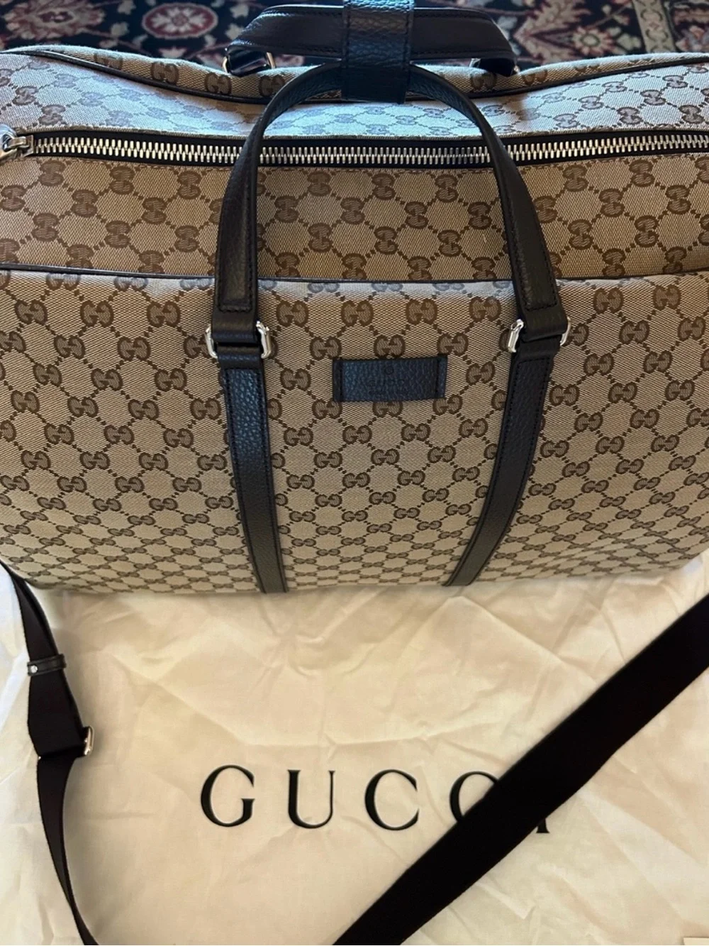 Unisex Gucci Beige GG Supreme Canvas Weekender with Dark Brown Trim made Italy